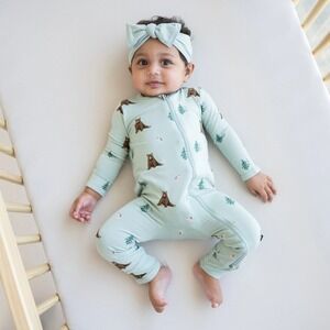 Kyte Baby Zippered Romper Grizzly Bear Pine Tree Print Sage Green Size 12-18M